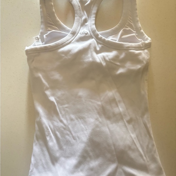 ALO Yoga Women's White Tank Top - Picture 2 of 3